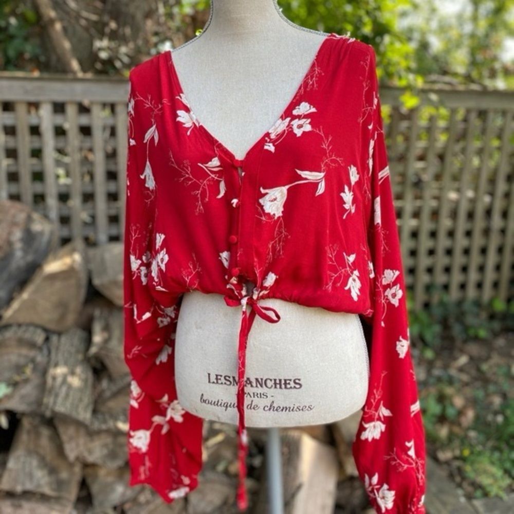 Knot Sisters Red Floral Blouse - Picture 3 of 3